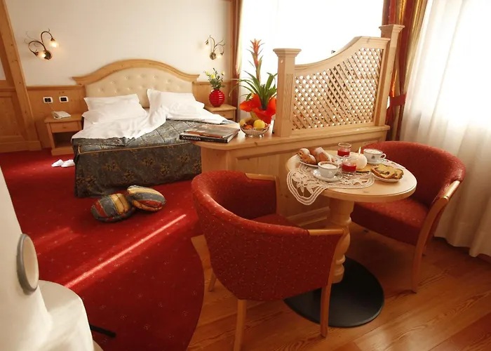 Hotel Mirabello - Slow Hotel Benessere Fiera Di Primiero